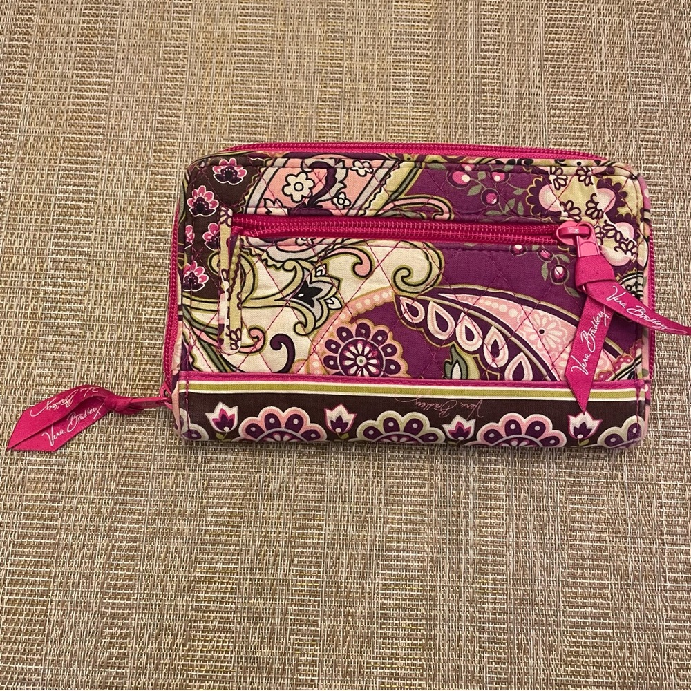 Vera Bradley Turn Lock wallet “Very Berry Paisley” print - Picture 2 of 4